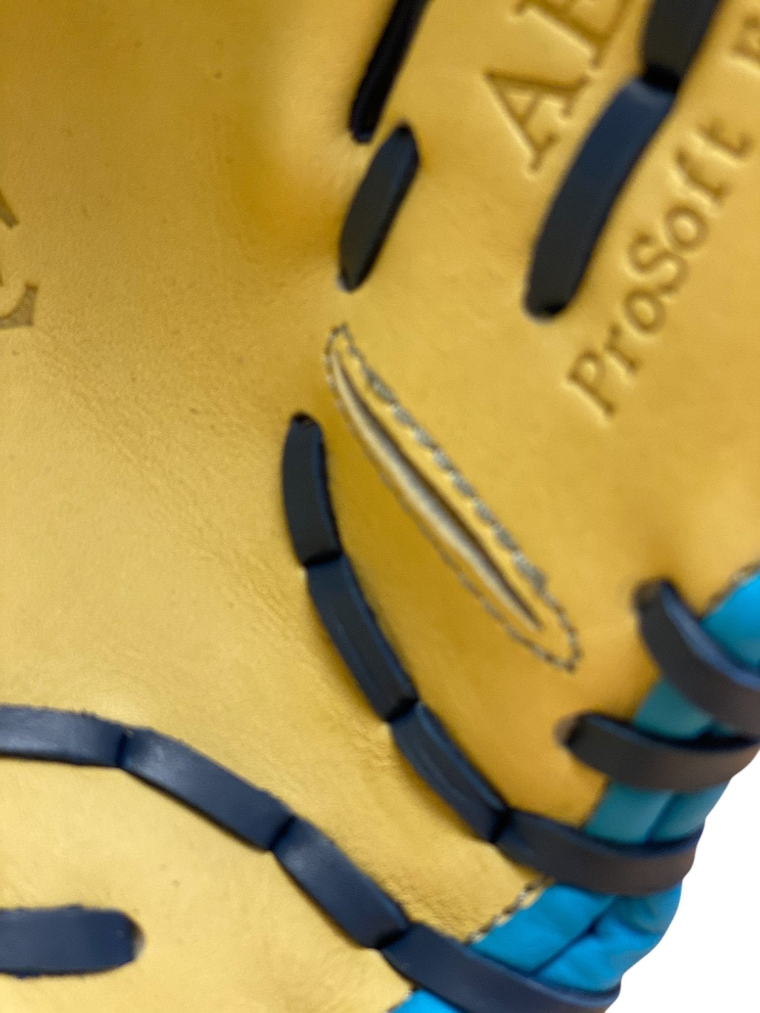 AEH 302 (11.5 inch) Infield - Maximum Velocity Sports