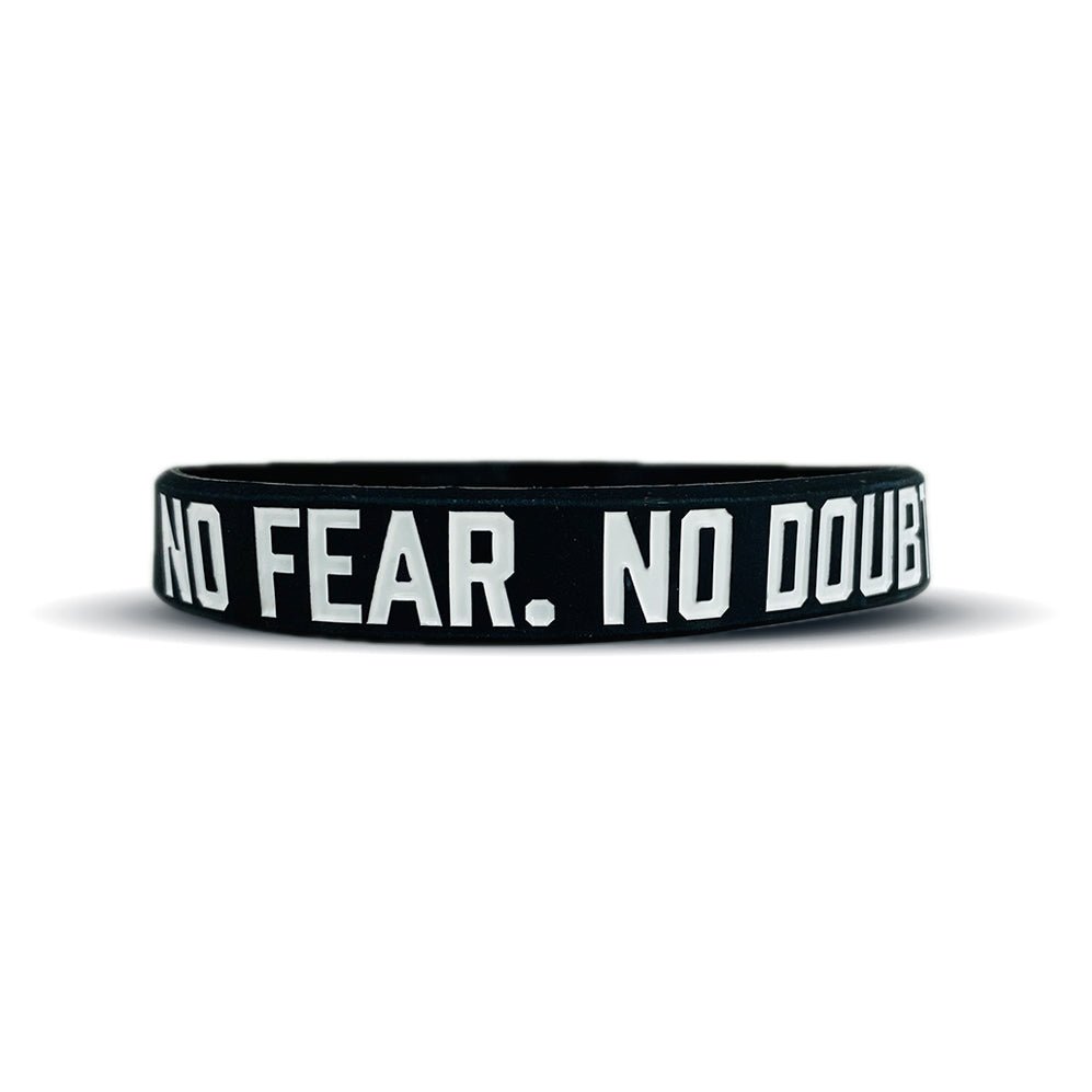 NO FEAR. NO DOUBT. NO WEAKNESS. Wristband - Maximum Velocity Sports