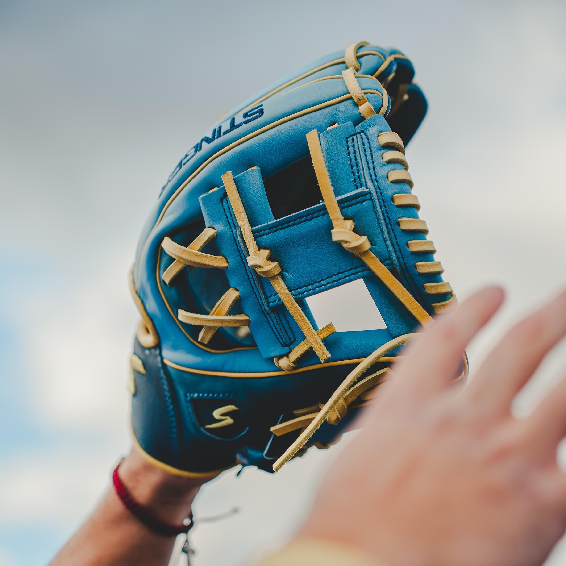 Stinger Thunderbolt 11.75" Baseball Fielding Glove - Maximum Velocity Sports
