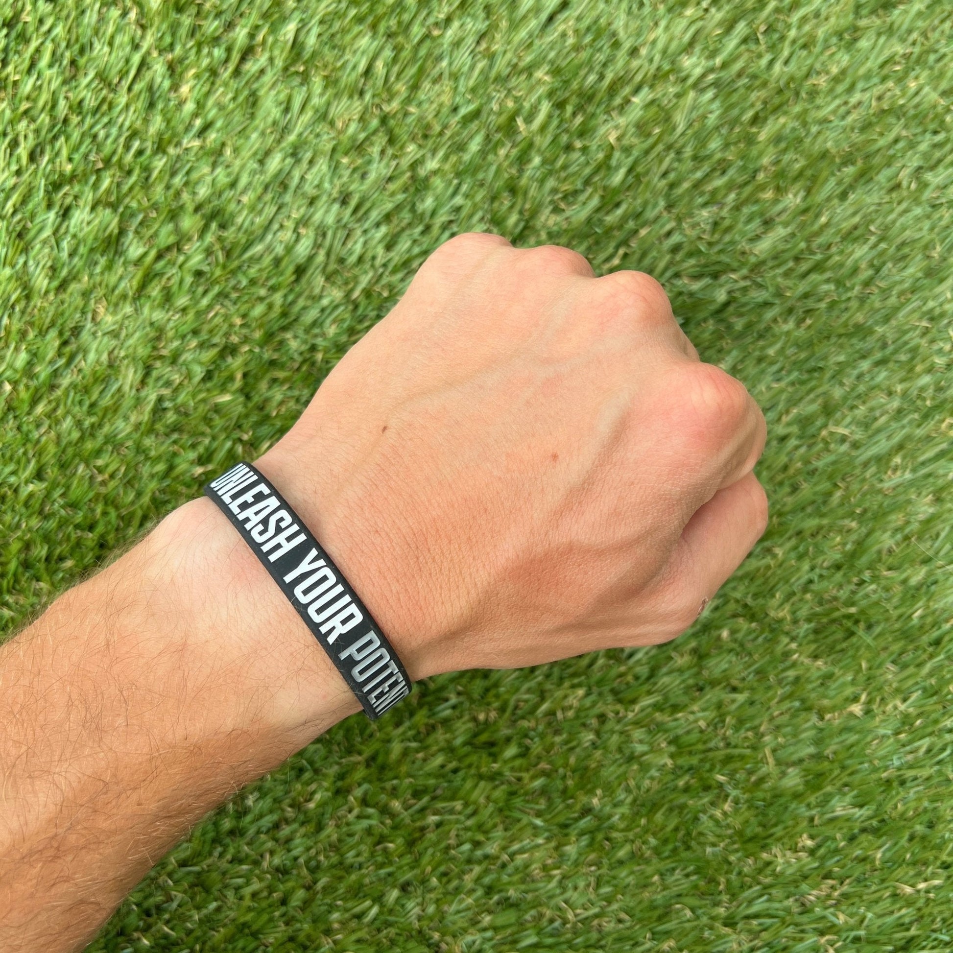 UNLEASH YOUR POTENTIAL Wristband - Maximum Velocity Sports